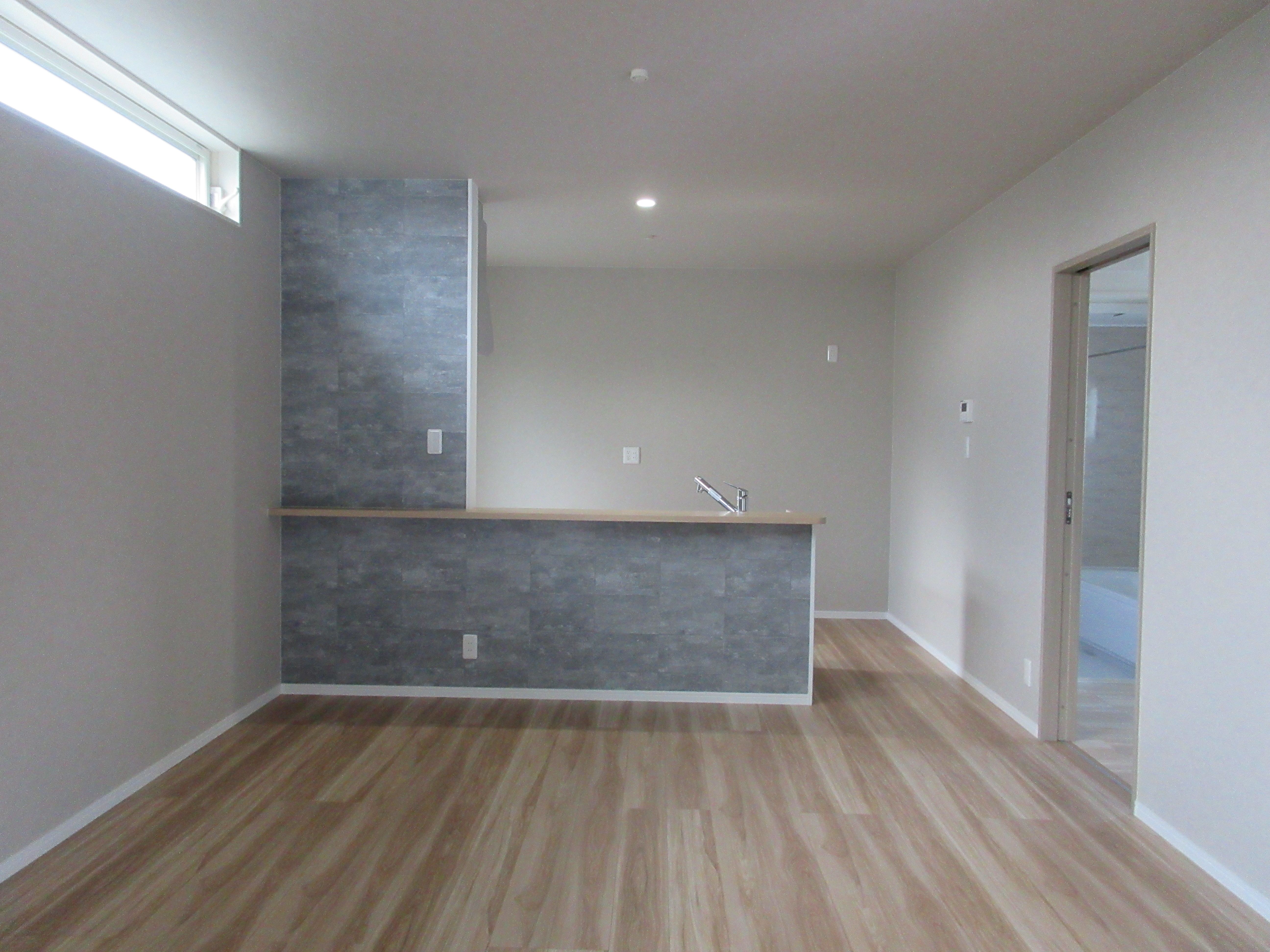 LDK 16帖(居間) LDK 16帖(居間)