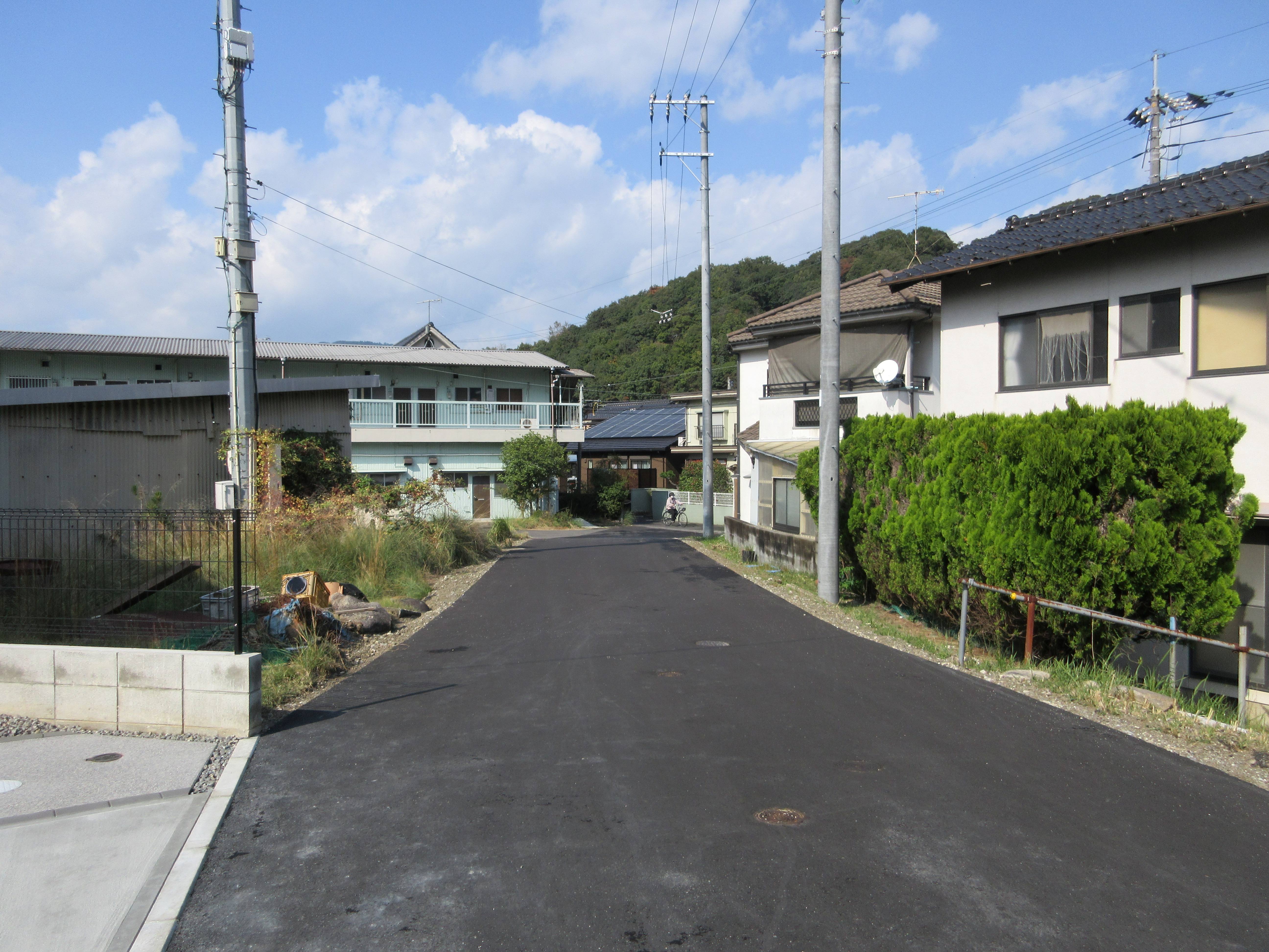北東側 前面道路 北東側 前面道路