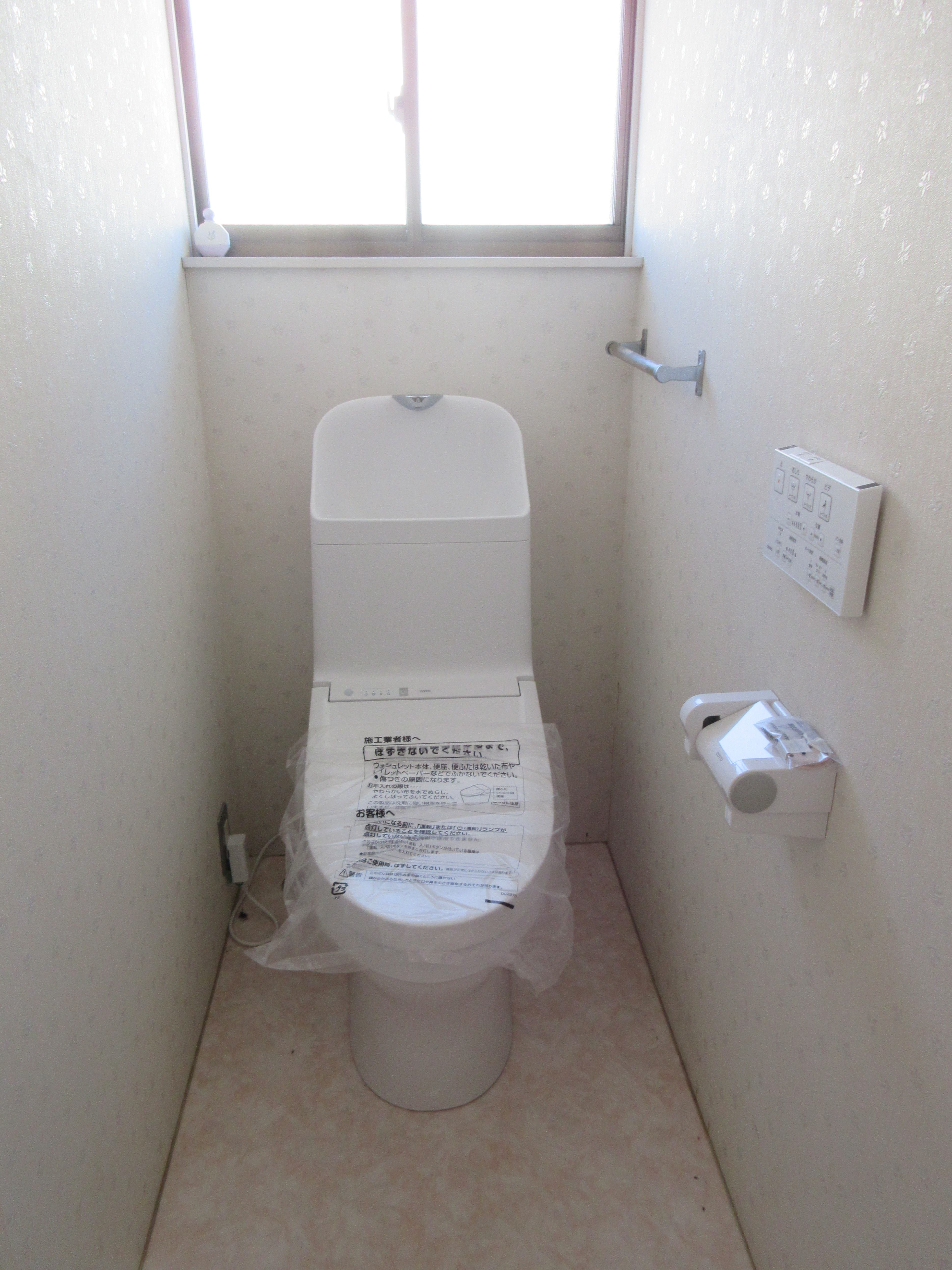 2階 ウォシュレットトイレ 新品交換 2階 ウォシュレットトイレ 新品交換
