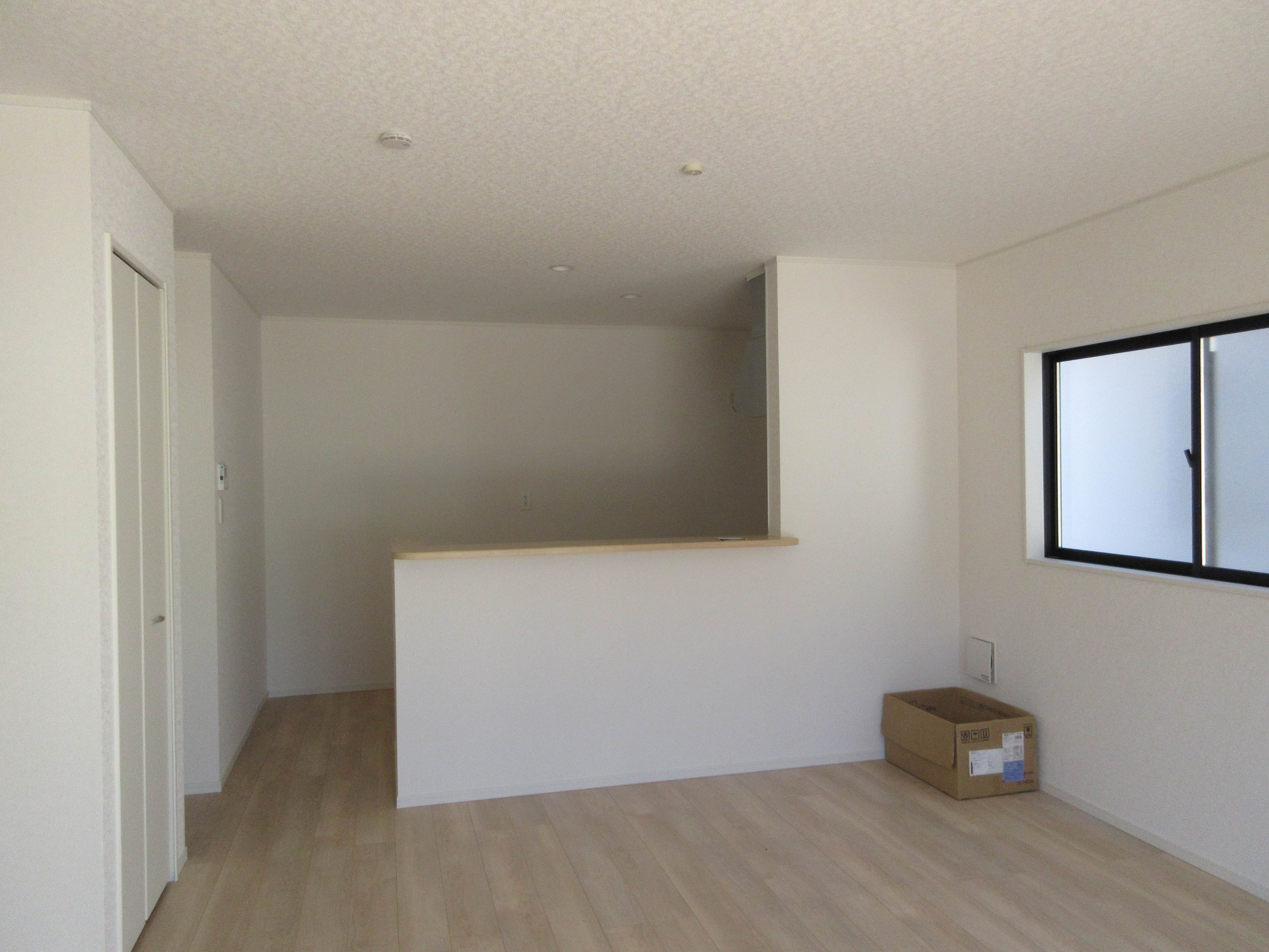 LDK 16.7帖(居間) LDK 16.7帖(居間)