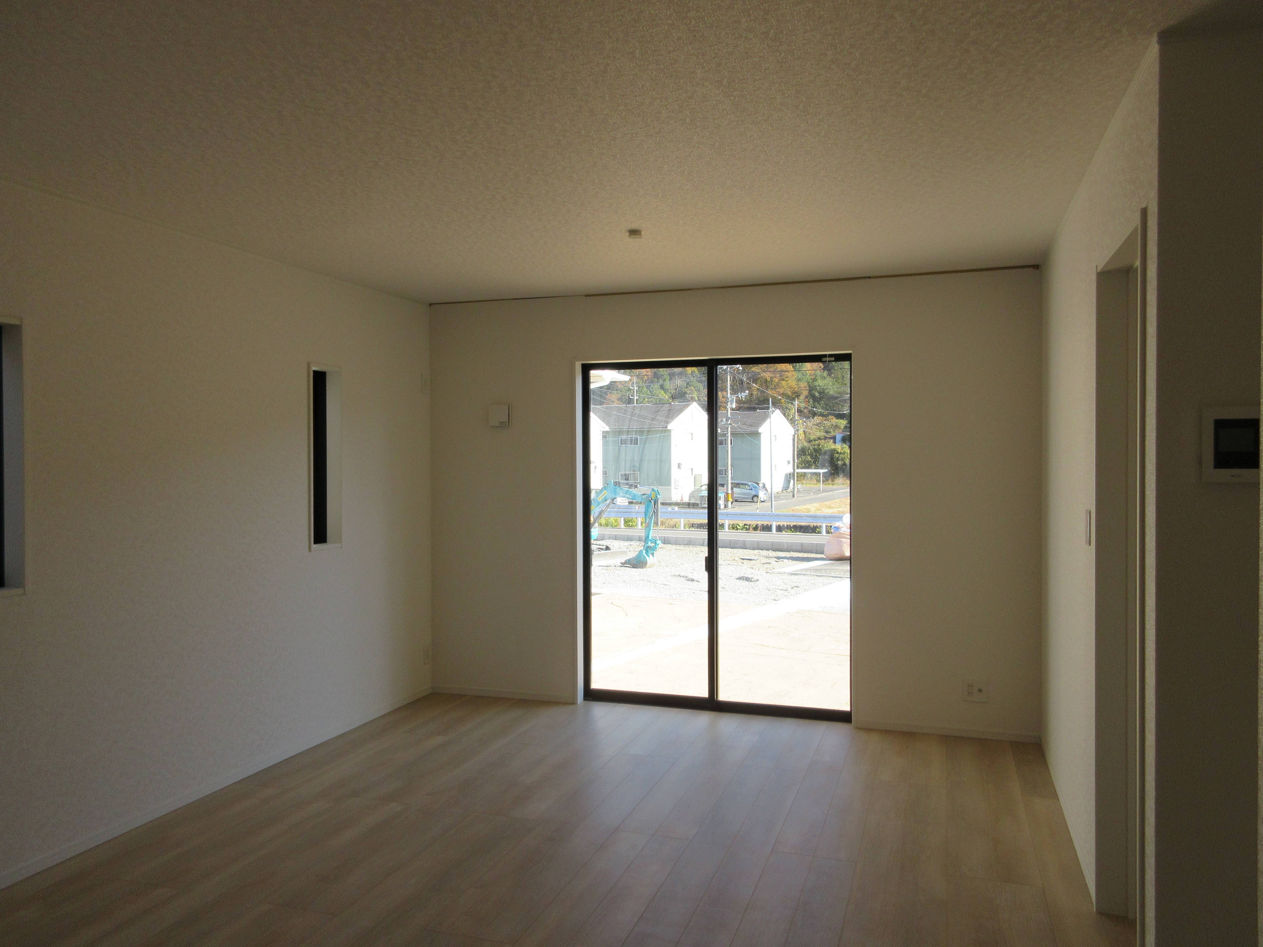 LDK 16.7帖(居間) LDK 16.7帖(居間)