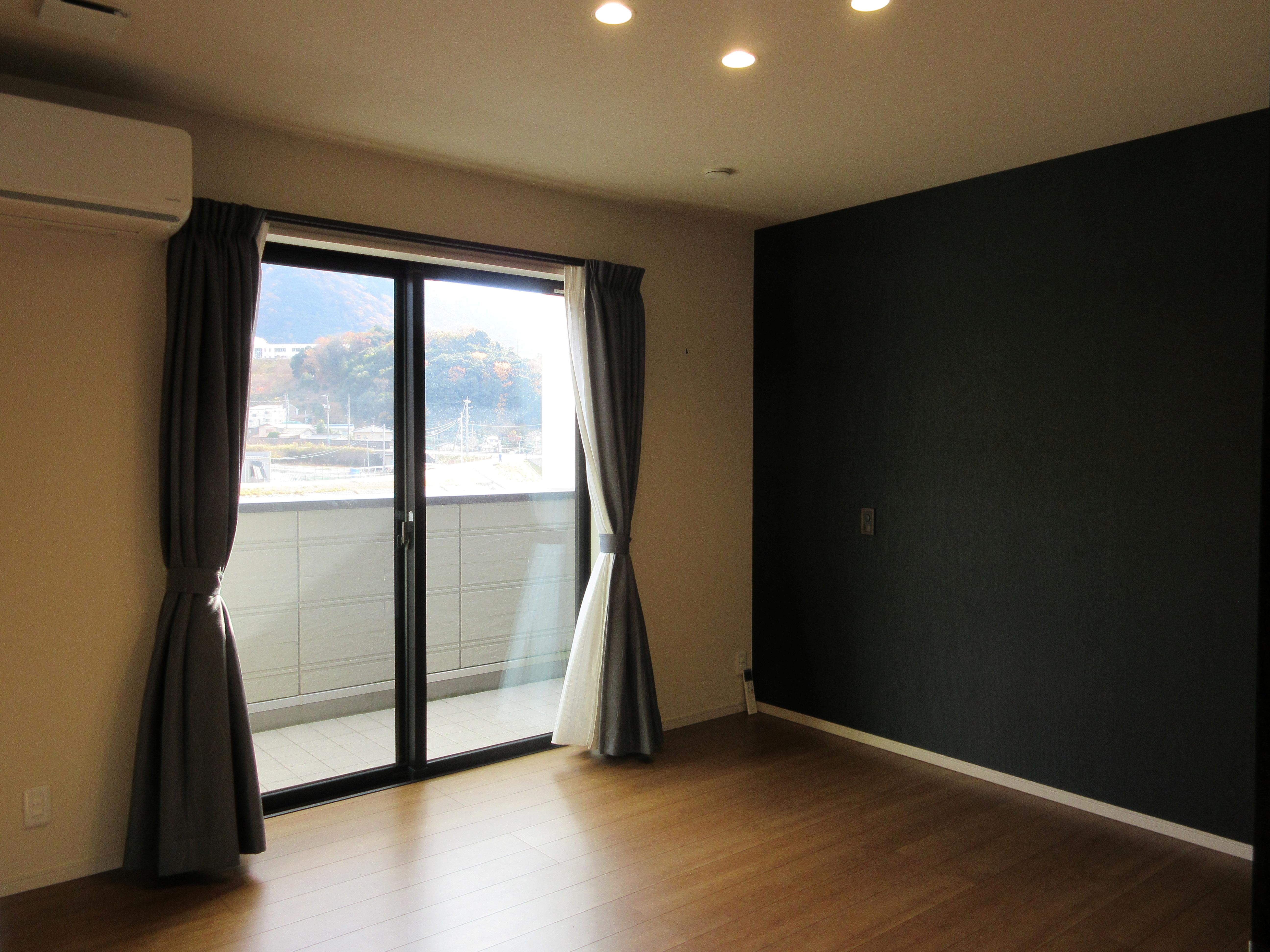 2階 洋室(寝室) 2階 洋室(寝室)