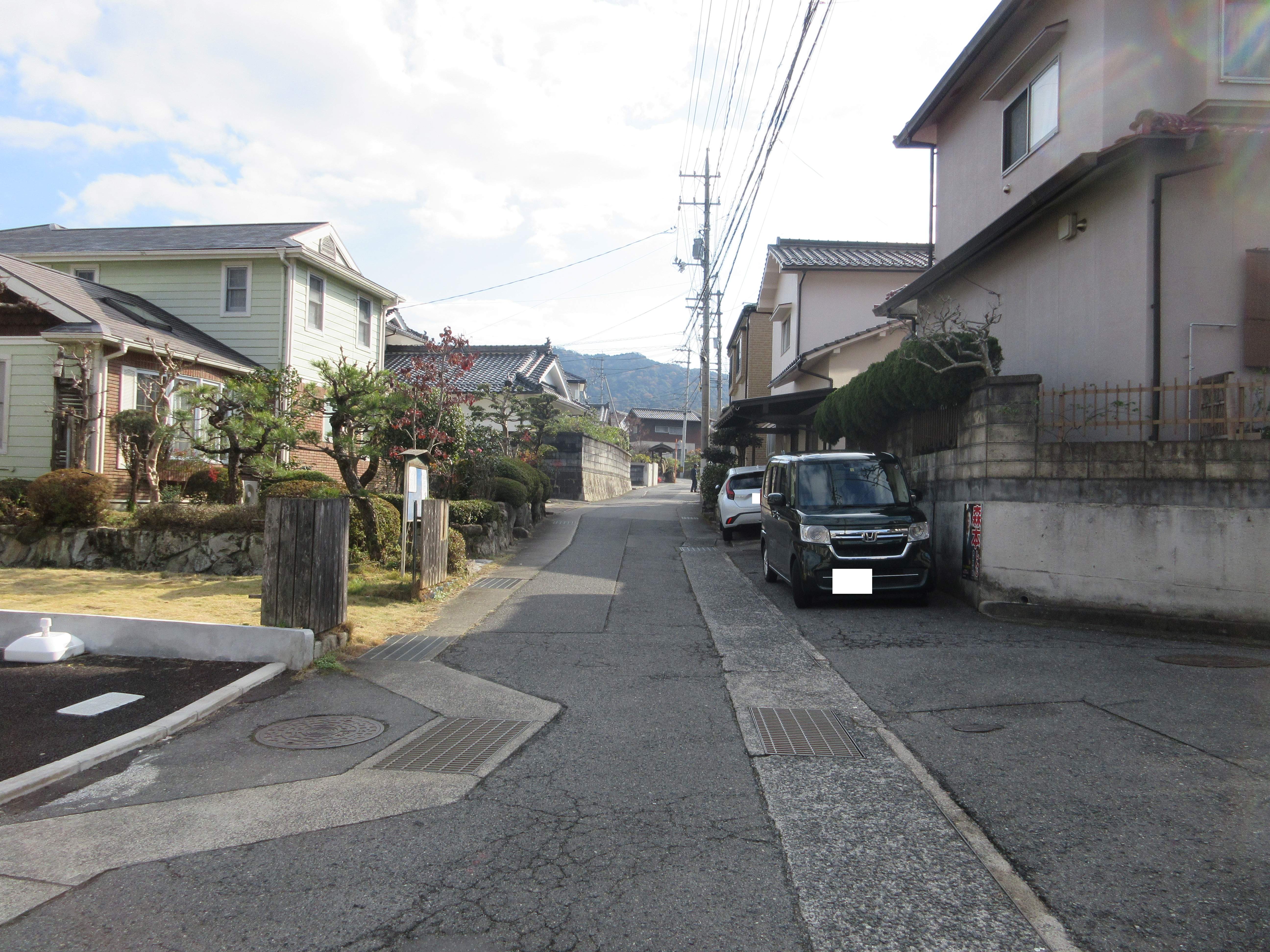 南西側 前面道路 南西側 前面道路