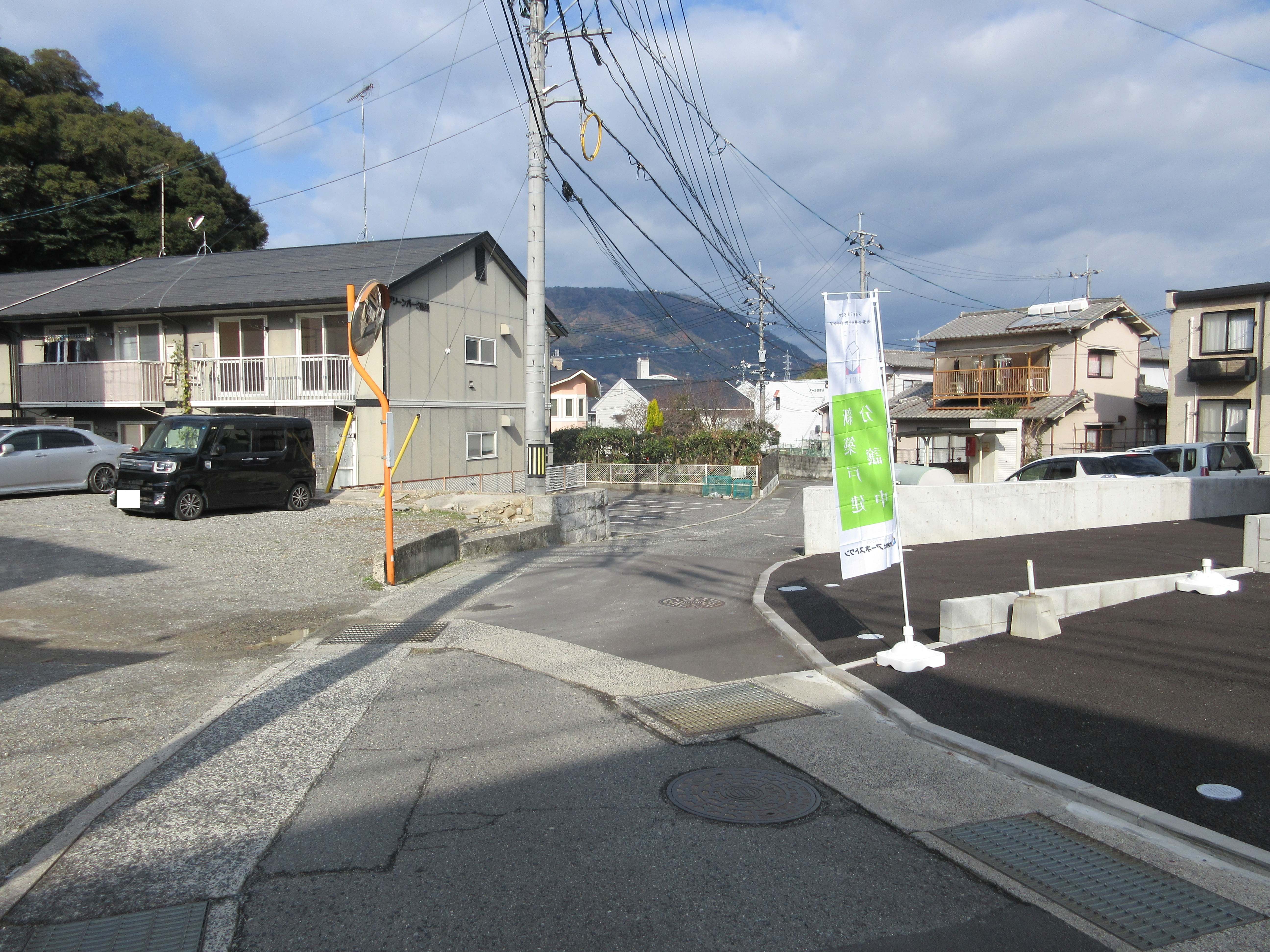 南西側 前面道路 南西側 前面道路