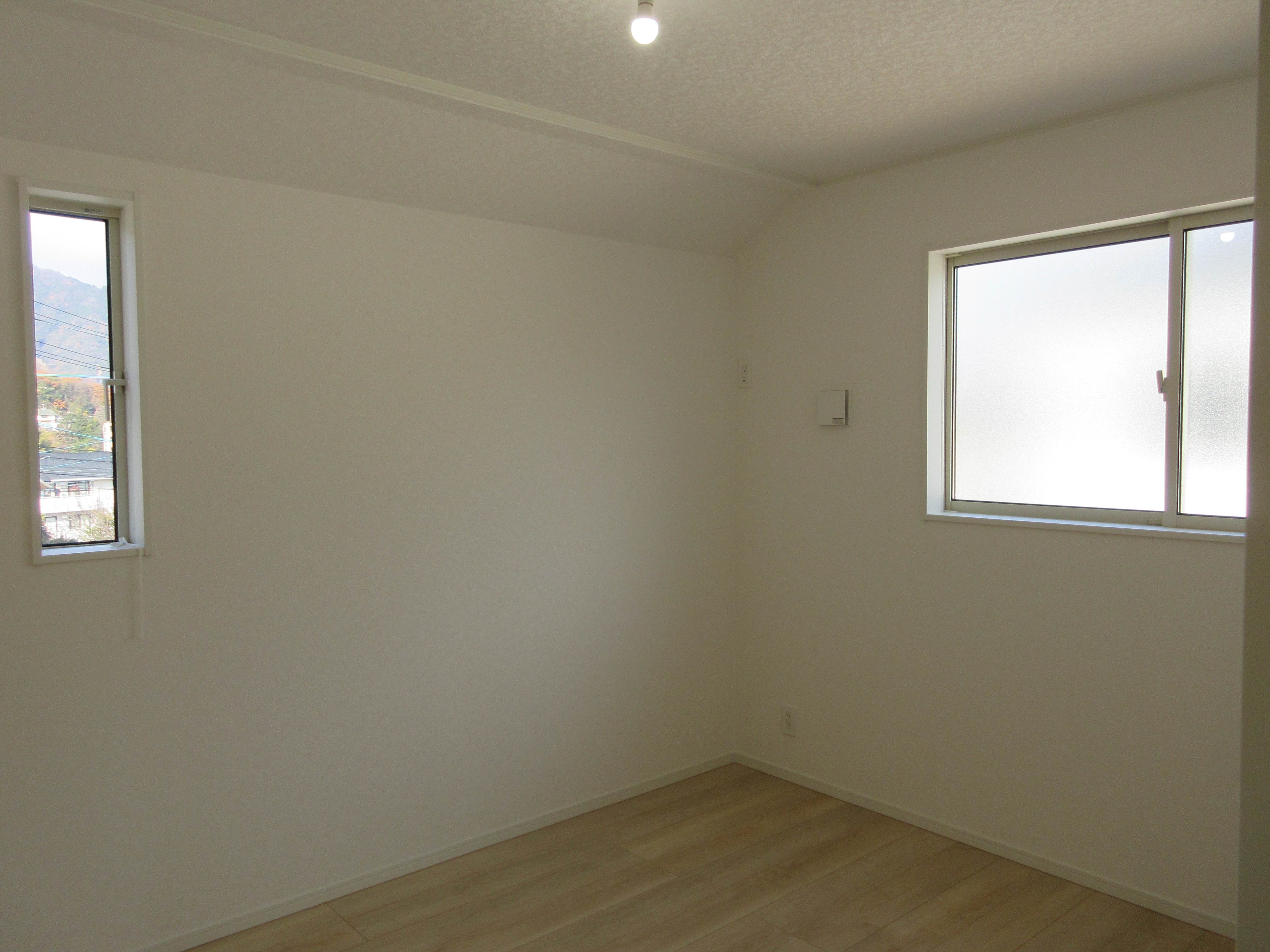 2階 洋室 5.2帖(子供部屋) 2階 洋室 5.2帖(子供部屋)