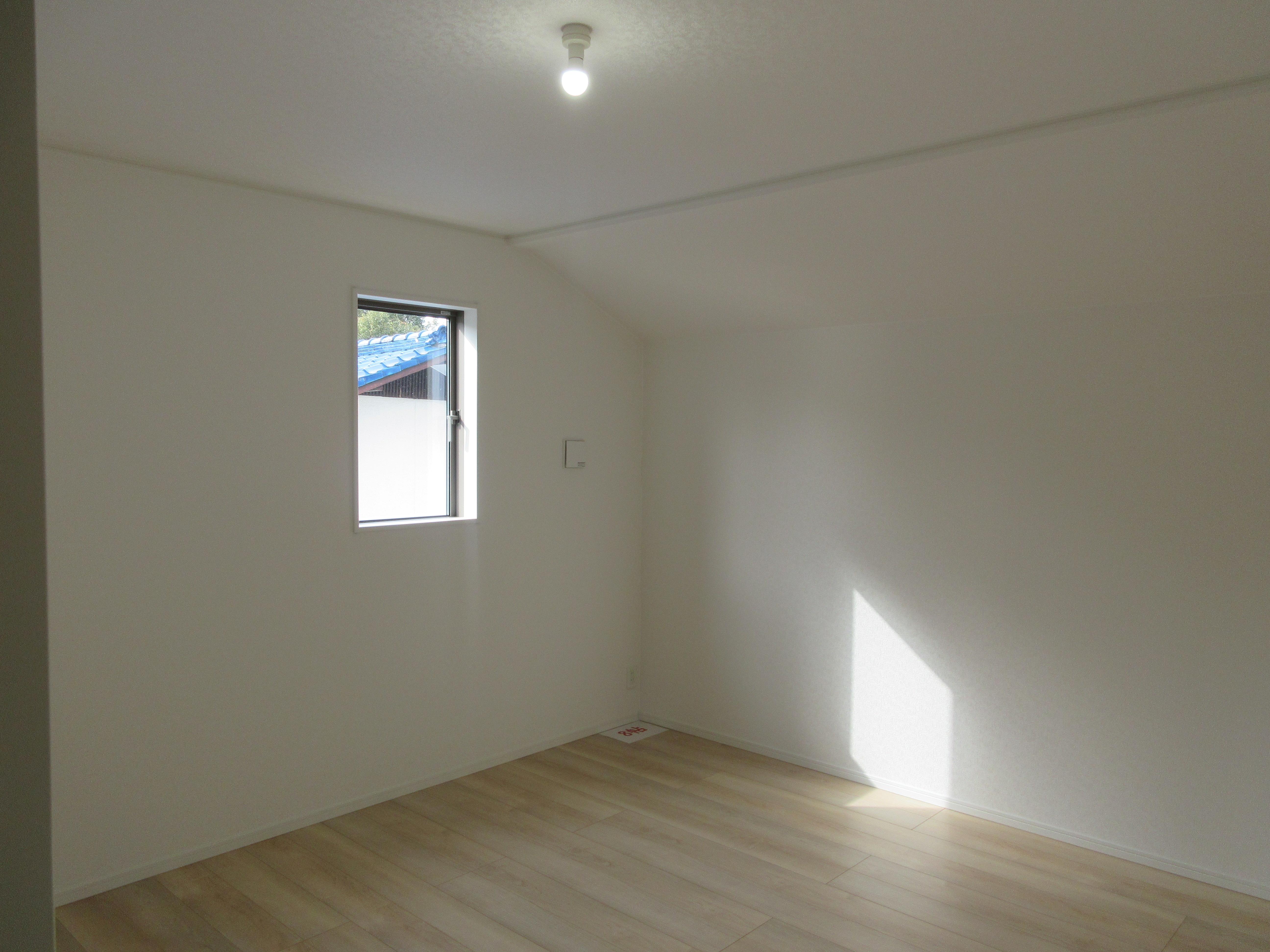 2階 洋室 8帖(寝室) 2階 洋室 8帖(寝室)