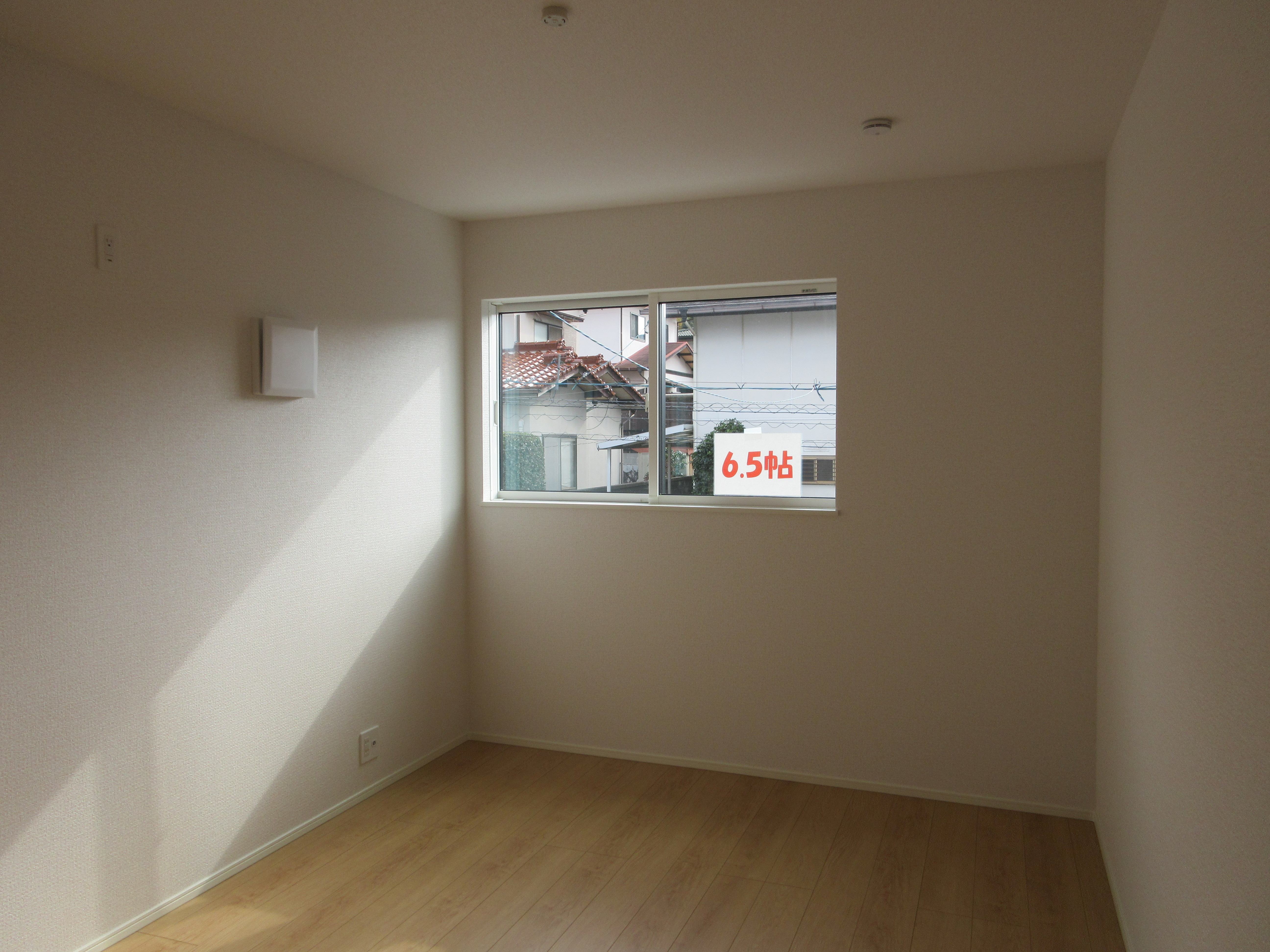 2階 洋室 6.5帖(寝室) 2階 洋室 6.5帖(寝室)