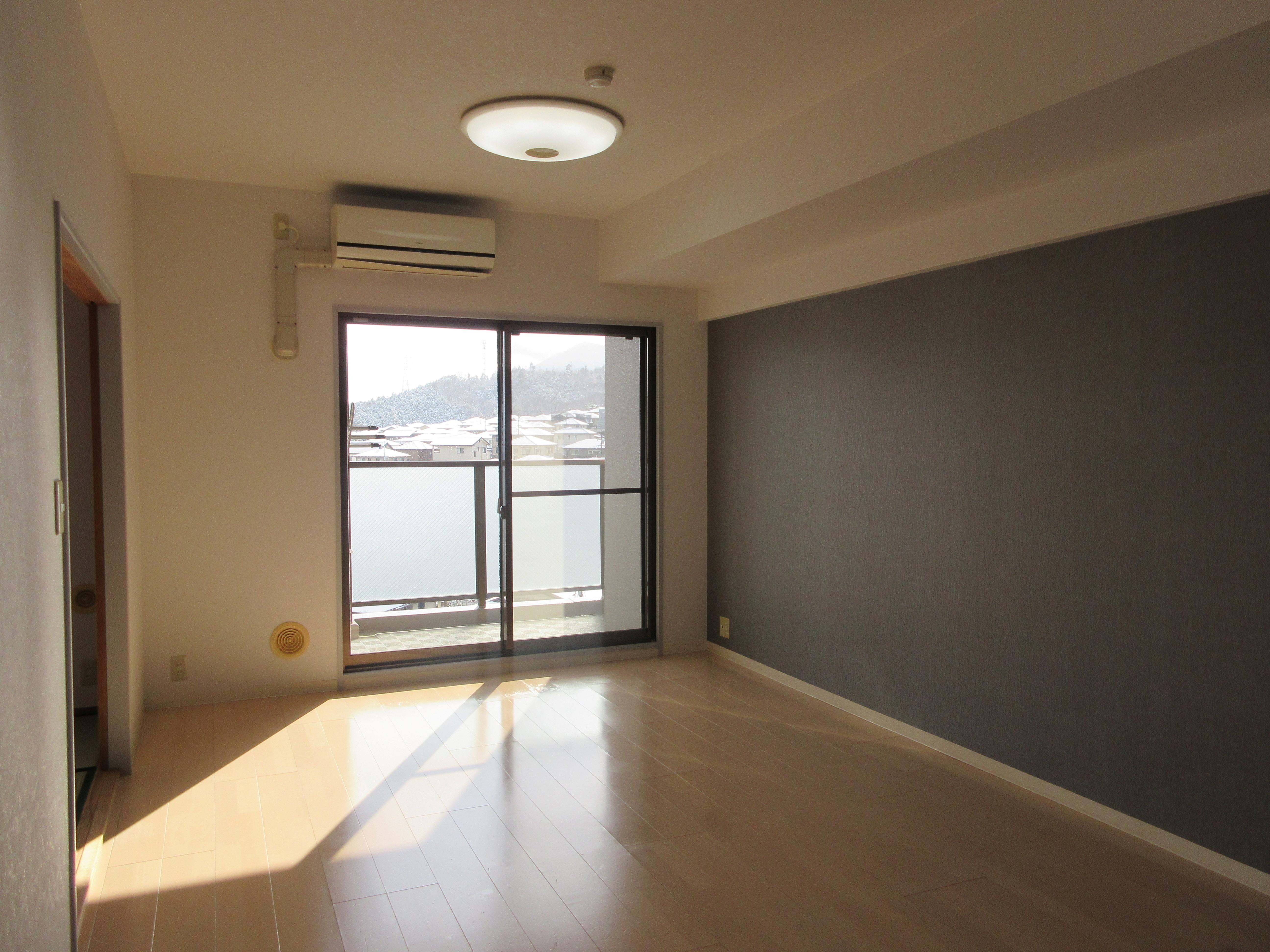 LD 約10.9帖(居間) LD 約10.9帖(居間)