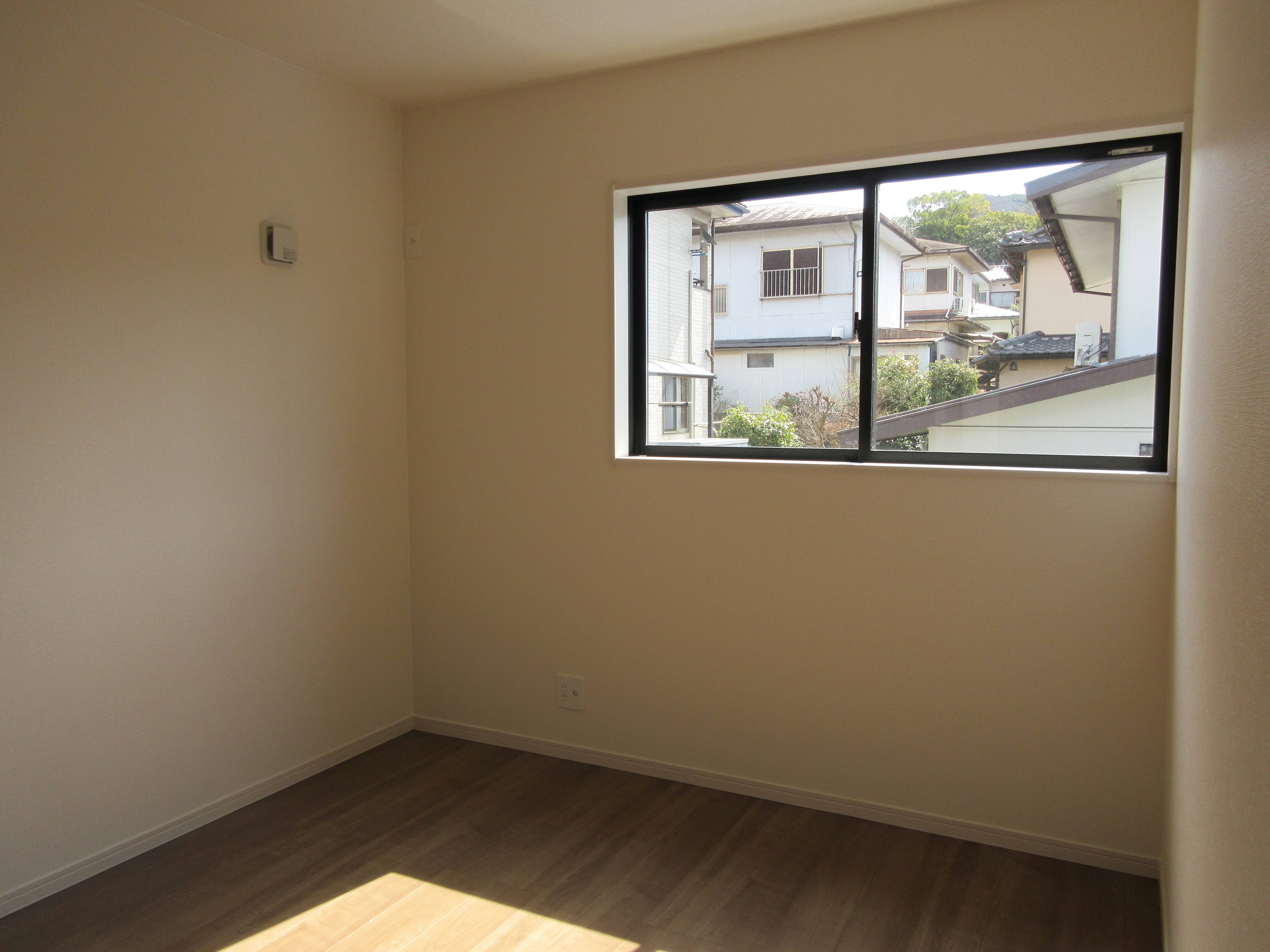 2階 洋室 5.2帖(寝室) 2階 洋室 5.2帖(寝室)