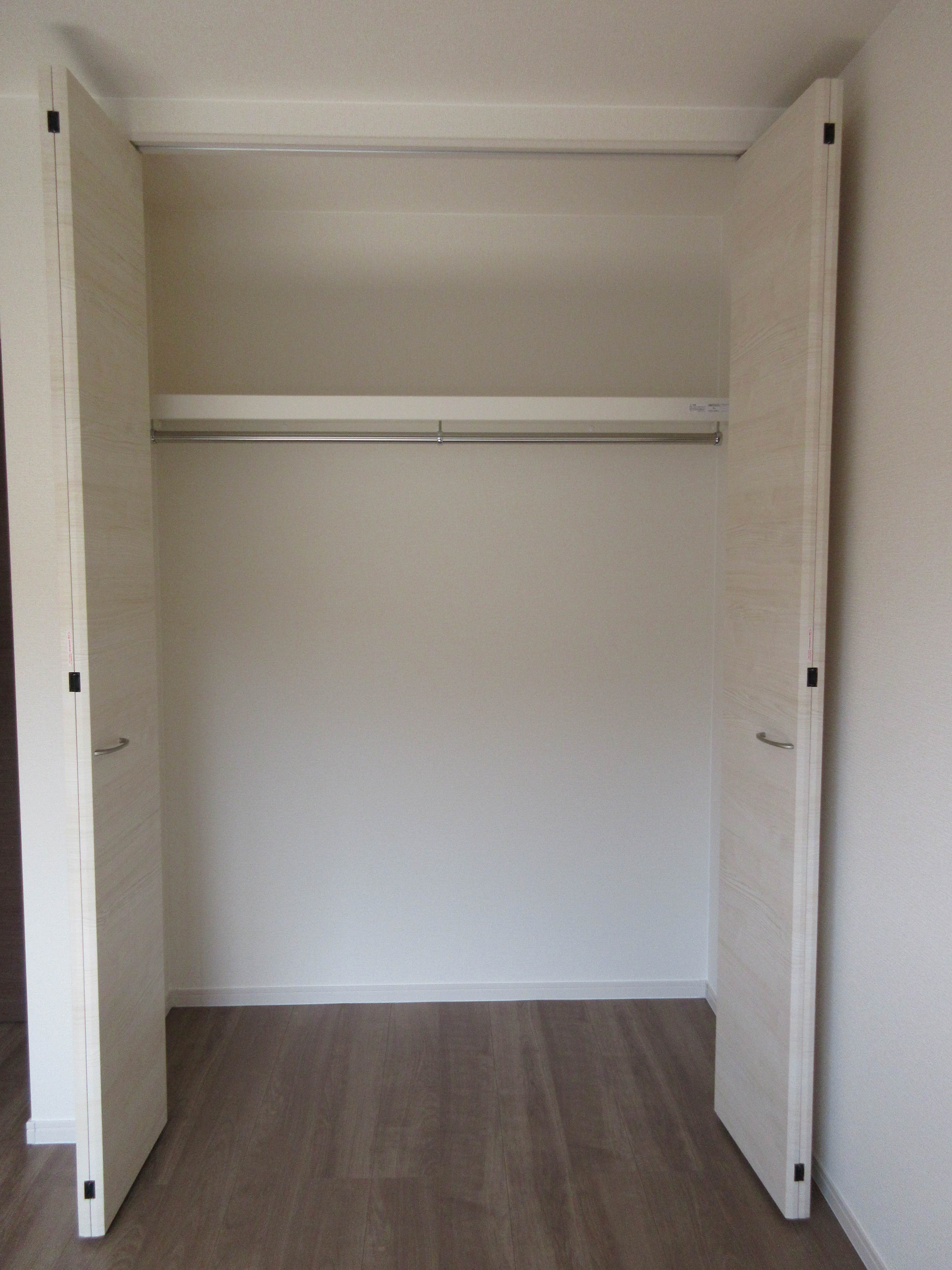 2階 クローゼット収納 2階 クローゼット収納