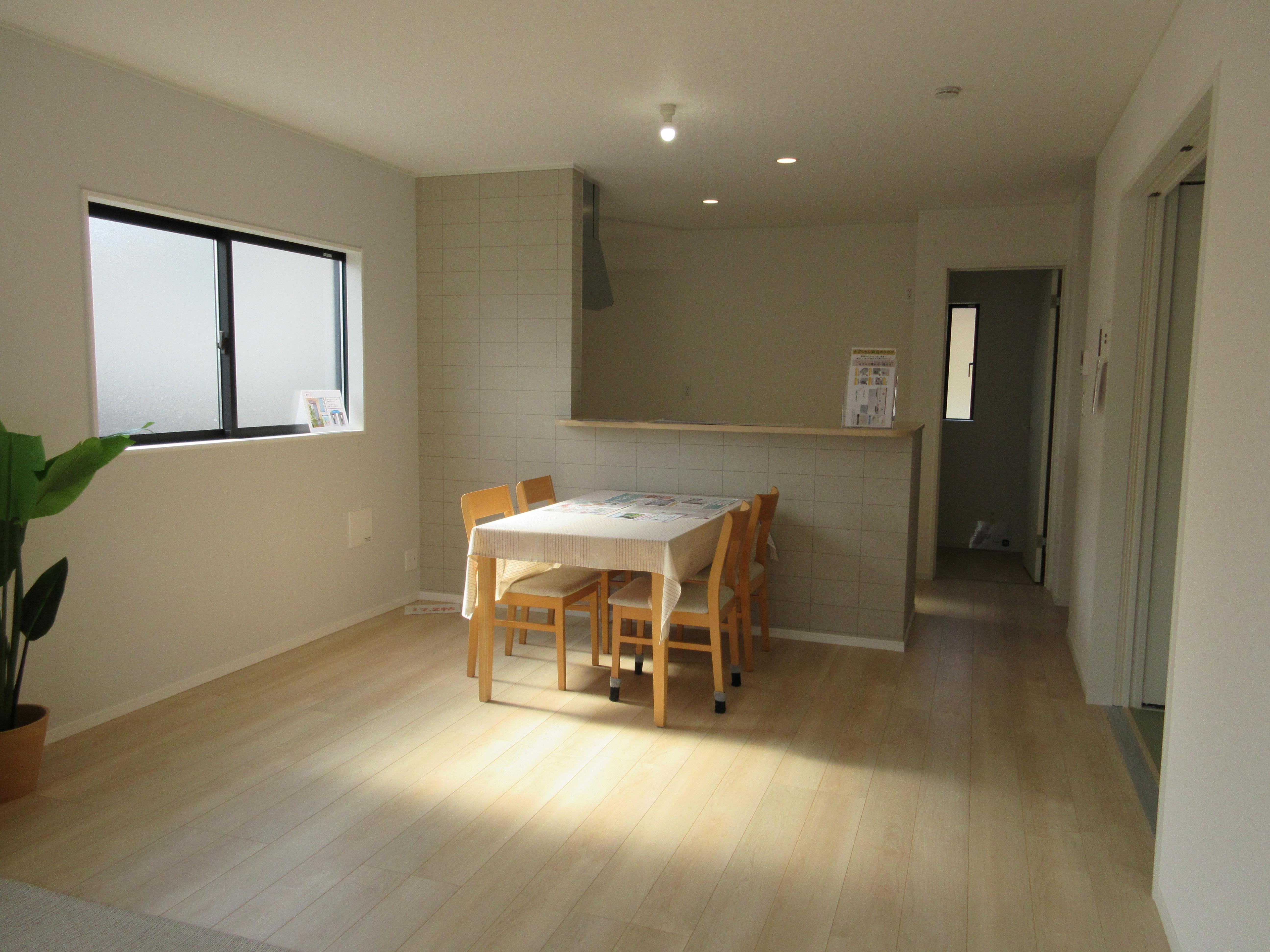 LDK 17.2帖(居間) LDK 17.2帖(居間)