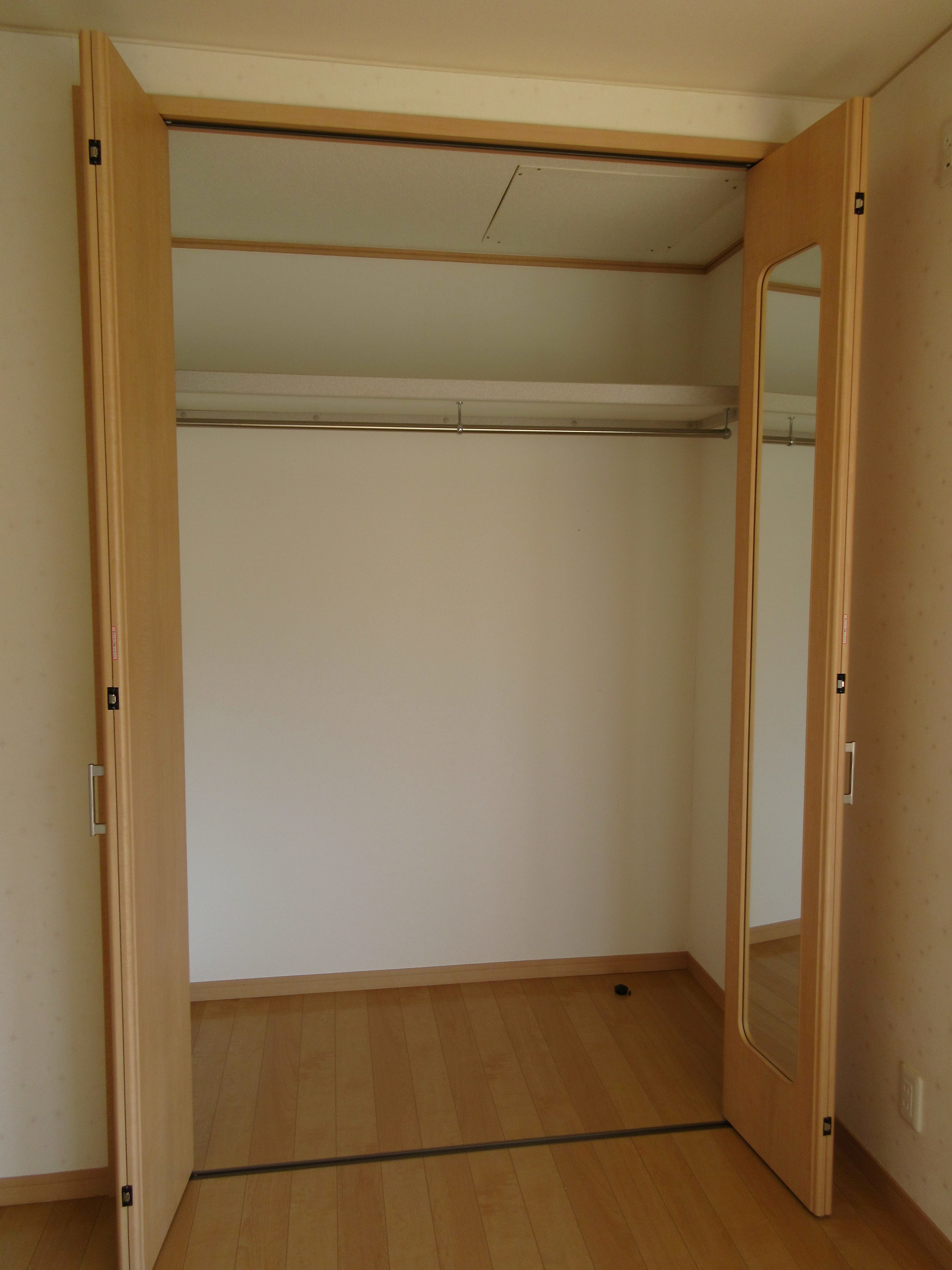 2階 クローゼット収納 2階 クローゼット収納